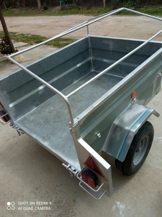 Carro basculante metálico