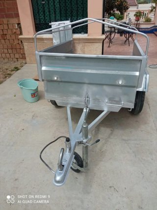 Carro basculante metálico