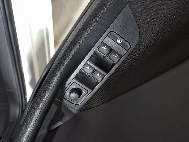 Škoda Kamiq 1.0 TSI Ambition 2023, foto 9
