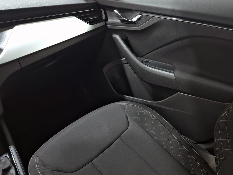 Škoda Kamiq 1.0 TSI Ambition 2023, foto 25