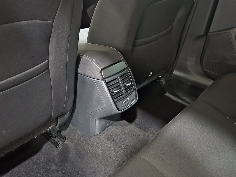 Škoda Kamiq 1.0 TSI Ambition 2023, foto 27