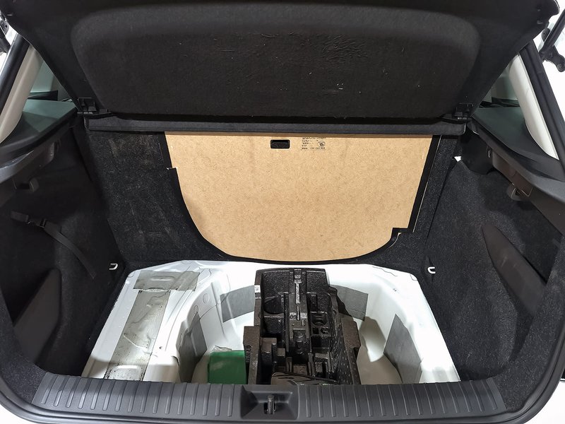 Škoda Kamiq 1.0 TSI Ambition 2023, foto 28