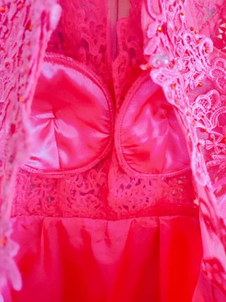 Vestido de fiesta ,corto encaje