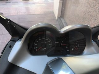 Aprilia Atlantic 125cc Maxi-Scooter Negra