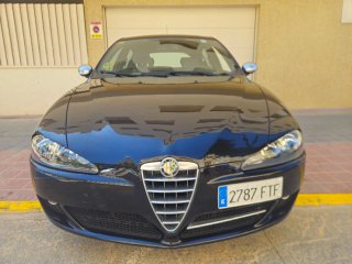 ✅️Alfa Romeo 147‼️1.9jtd-120cv libro mantenimiento