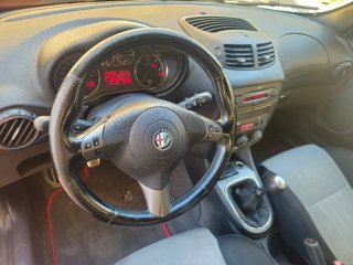 ✅️Alfa Romeo 147‼️1.9jtd-120cv libro mantenimiento