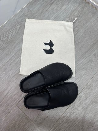 Zuecos Zara Piel Talla 43 Negro