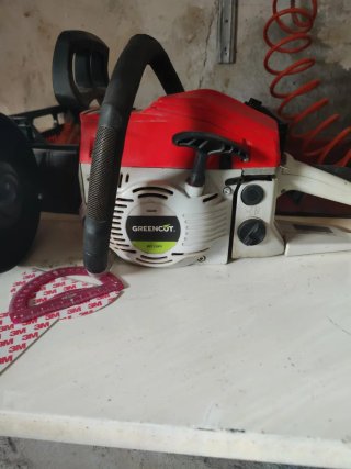 Esmeriladora, Motosierra y Nivel Láser