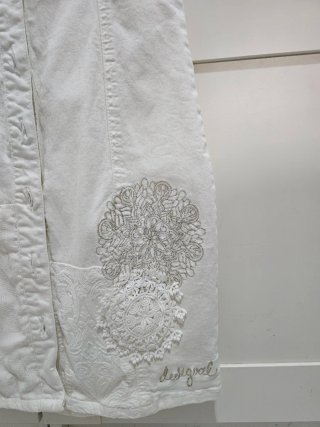 Vestido Desigual blanco encaje bordado