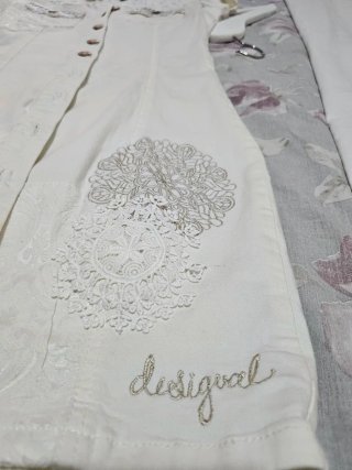 Vestido Desigual blanco encaje bordado