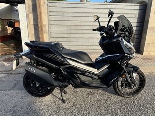 Zontes ADV 368g 4600km 40cv