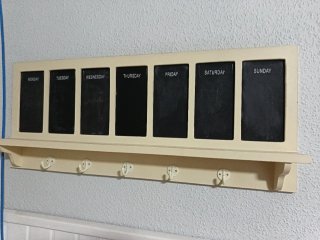 Perchero de pared con pizarra