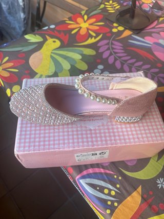 Zapato niña para eventos con brillantes y perlas