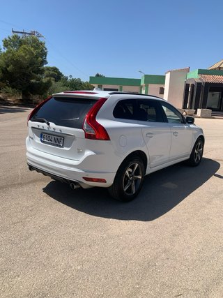Volvo XC60 D4 AWD R-Design