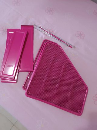 Revistero archivador metálico rosa