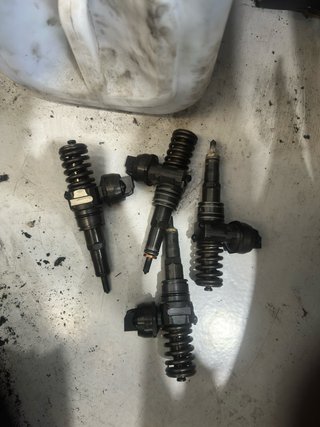 4 Inyectores Bomba Audi A4 1.9 TDI