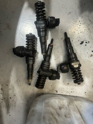 4 Inyectores Bomba Audi A4 1.9 TDI