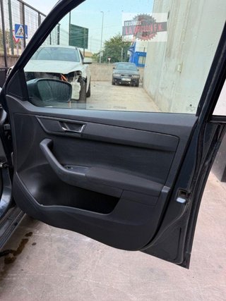 CERRADURA PUERTA DELANTERA DERECHA Skoda Fabia (NJ3)(08.2014->)