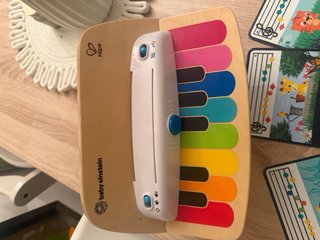 Piano de madera Baby Einstein Hape