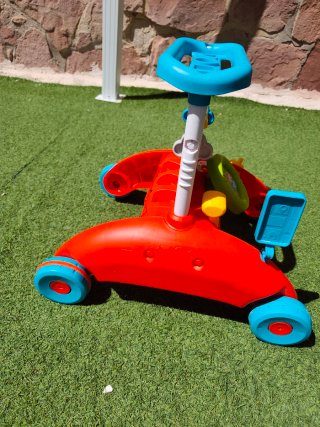 Andador correpasillos Coche Fisher-Price-sonidos
