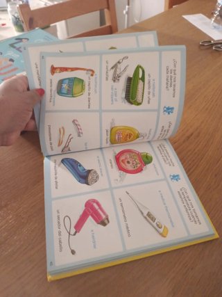 Diccionario por imágenes español-inglés