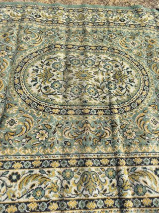 Alfombra Vintage verde y lana roja