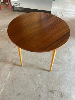 Mesa camilla redonda de madera
