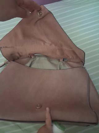 Borsa rosa con tre scomparti