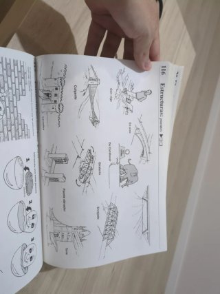 Libro de tecnología de ESO para jóvenes.