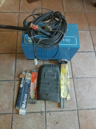 Soldador Eléctrico 190A + Accesorios