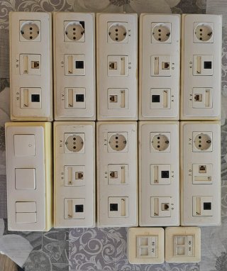 Cajas de exterior para enchufe y tomas de red