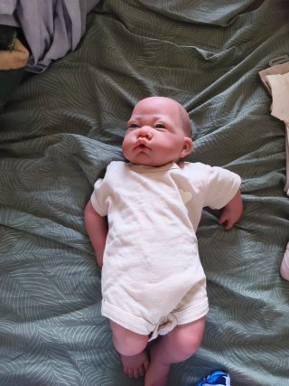 Muñeca Antonio Juan Sweet Reborn con accesorios