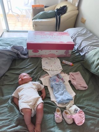 Muñeca Antonio Juan Sweet Reborn con accesorios