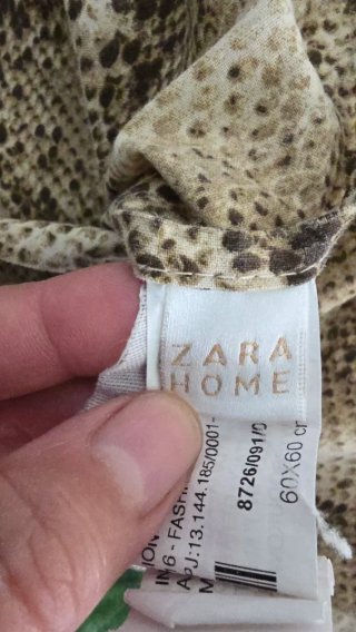 Cojines con estampado de serpiente
