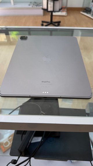 iPad Pro 12.9 6th Gen 256GB M2 5G