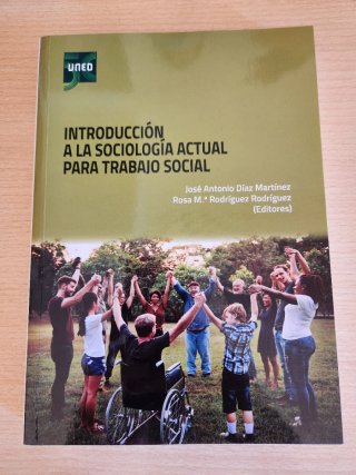 Introducción a la sociología actual para trabaj...