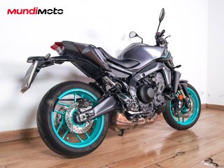 YAMAHA MT 09