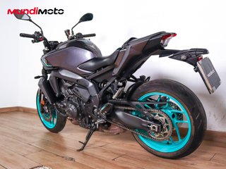 YAMAHA MT 09