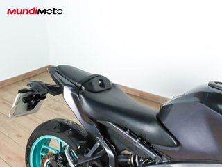 YAMAHA MT 09