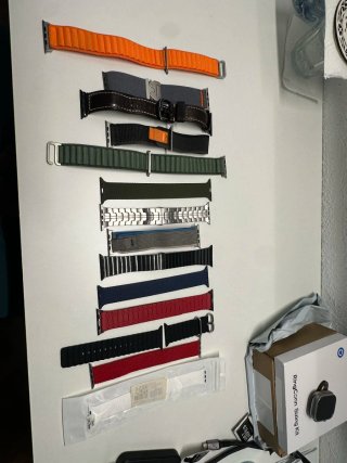 Apple Watch Ultra 1 Argento con cinturini regalo