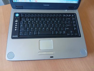 TOSHIBA SATELLITE M40X-234 ordenador portátil