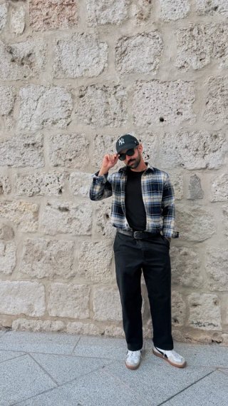 Camisa de cuadros azul y beige