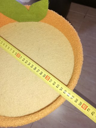 Rascador para gatos con diseño de zanahoria