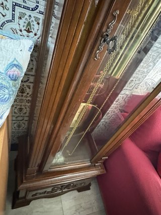 Reloj de pie madera clásico