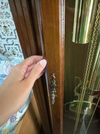 Reloj de pie madera clásico