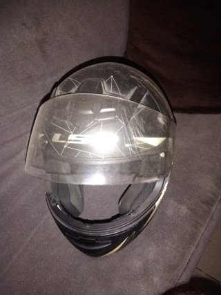 Casco de moto poco uso