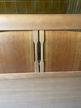 Cabecero de madera moderno