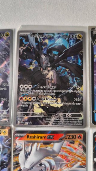 Lote de 6 Cartas Pokémon Reshiram, Zekrom, Kyurem
