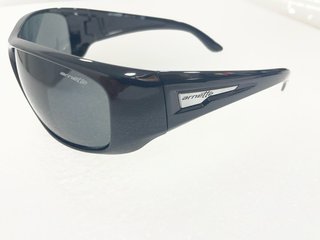Gafas de sol Arnette Heist Negras
