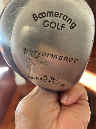 Palos de golf completos.